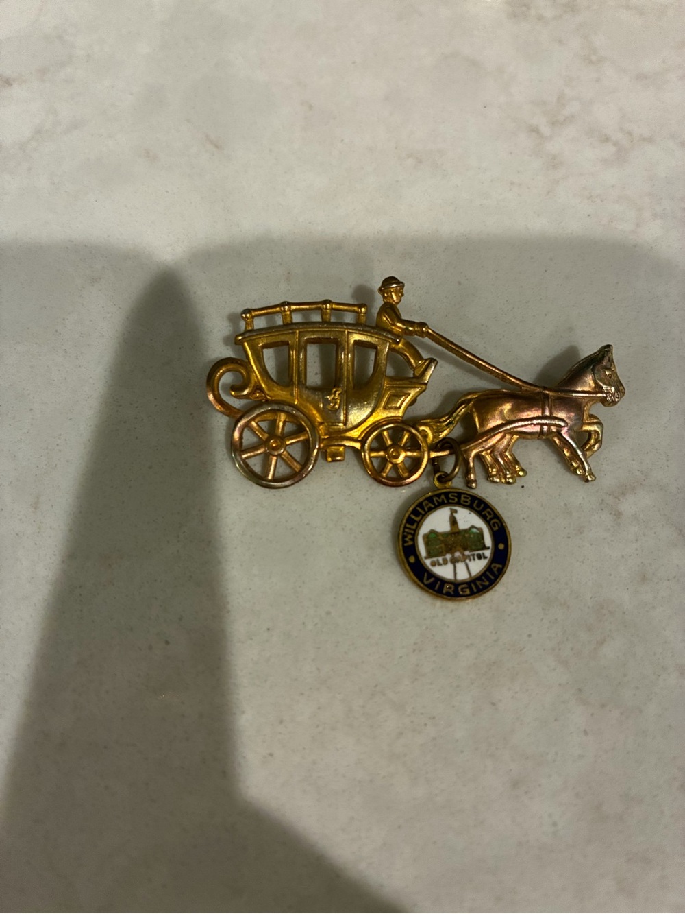 Gold Horse-Drawn Carriage Pin - Williamsburg Virginia Souvenir